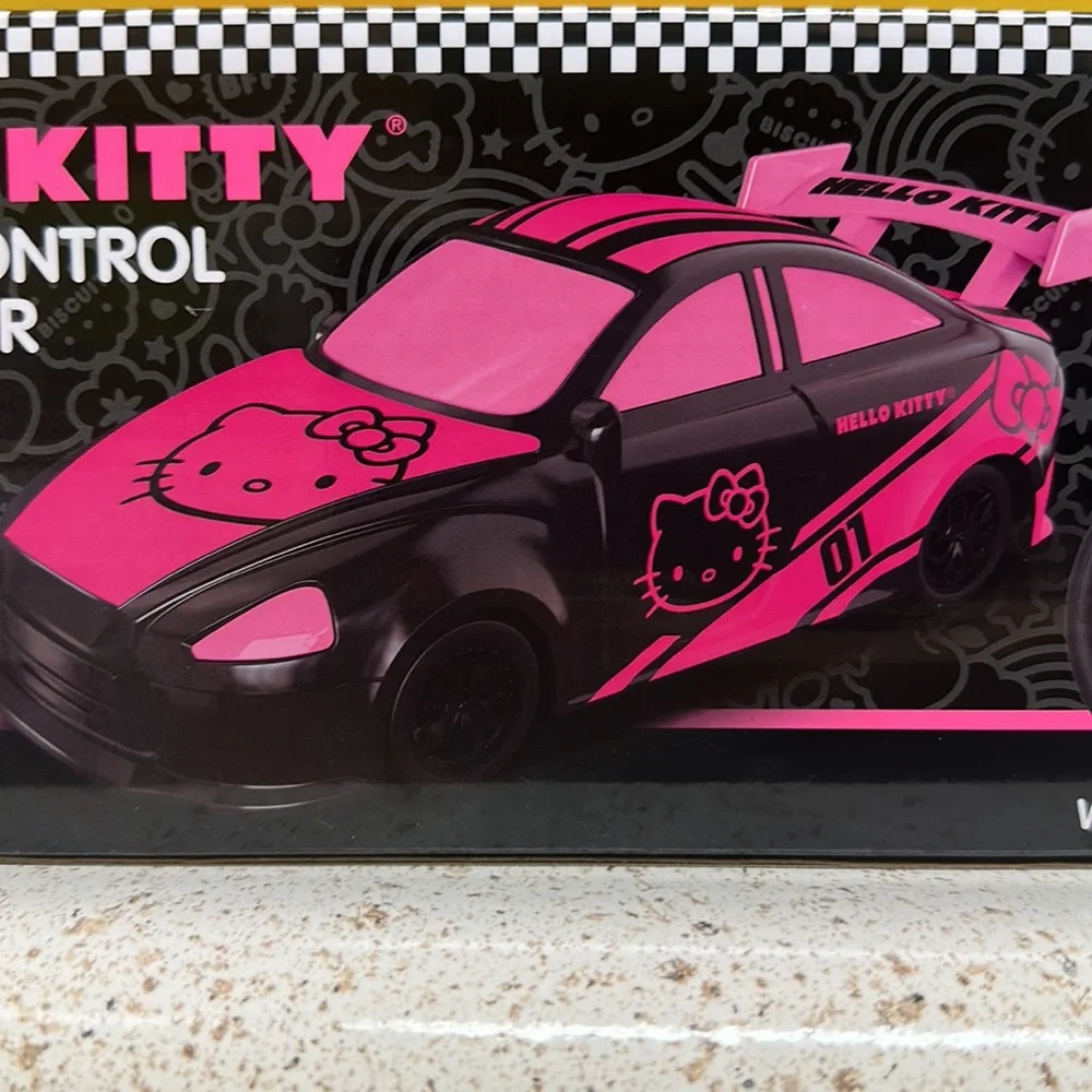 Sanrio Hello Kitty Remote Control Racing Car - Picture 2 of 7